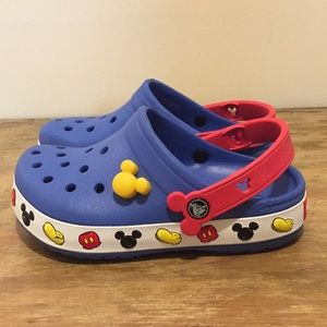 mickey light up crocs